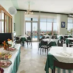 Hotel Tritone Jesolo Lido